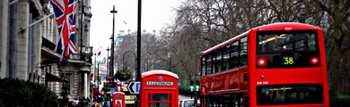 Image of a bus and phone booth in London 
