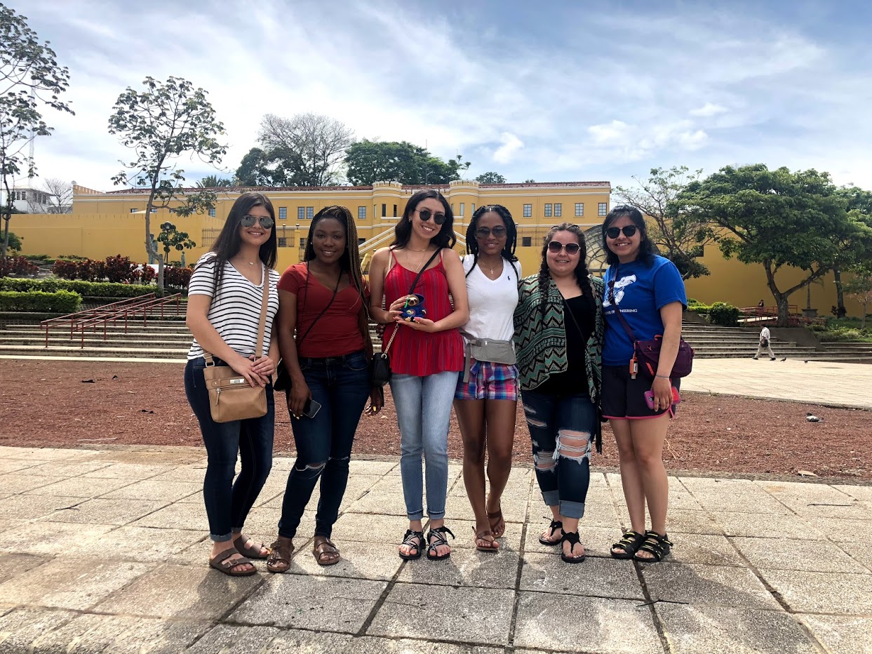 students in San Jose Costa Rica